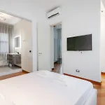 Apartamento San Babila Executive - Discover The Historic Centre Of