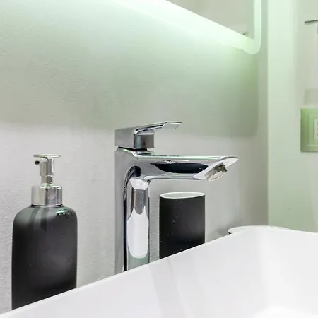 San Babila Executive - Discover The Historic Centre Of شقة *
