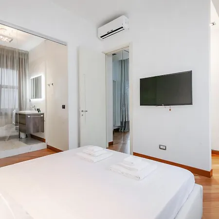 Apartamento San Babila Executive - Discover The Historic Centre Of