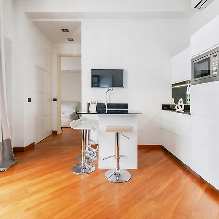 San Babila Executive - Discover The Historic Centre Of Apartamento *