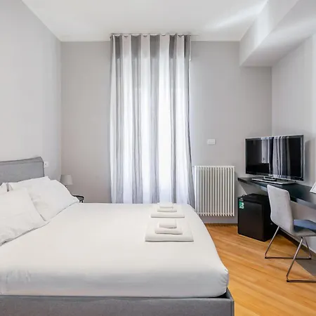 San Babila Executive - Discover The Historic Centre Of Apartamento *