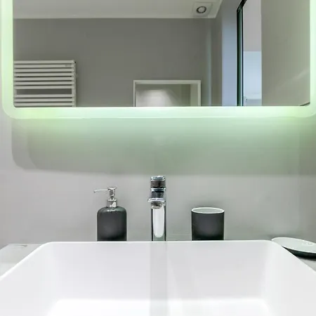 San Babila Executive - Discover The Historic Centre Of